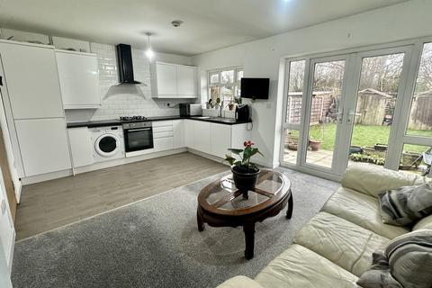 3 bedroom semi-detached house for sale, Saville Road, Gatley, SK8