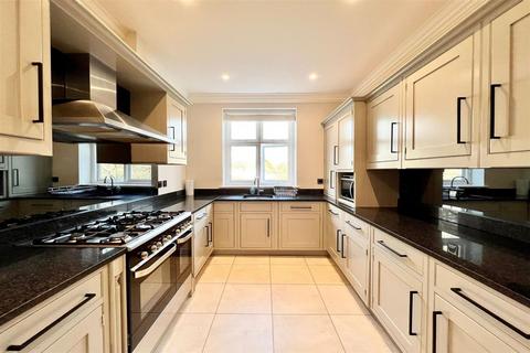 3 bedroom flat for sale, Harrop Road, Altrincham WA15