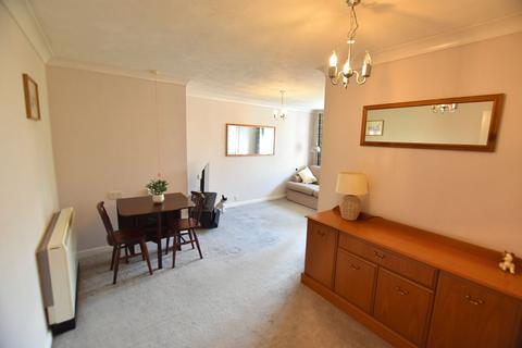 undefined, Parkway, Holmes Chapel, CW4