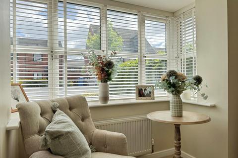 3 bedroom detached house for sale, Bramble Way, Hazel Grove, SK7