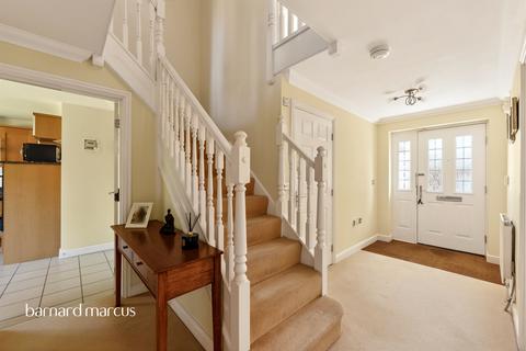 4 bedroom detached house for sale, Bowen Way, Coulsdon