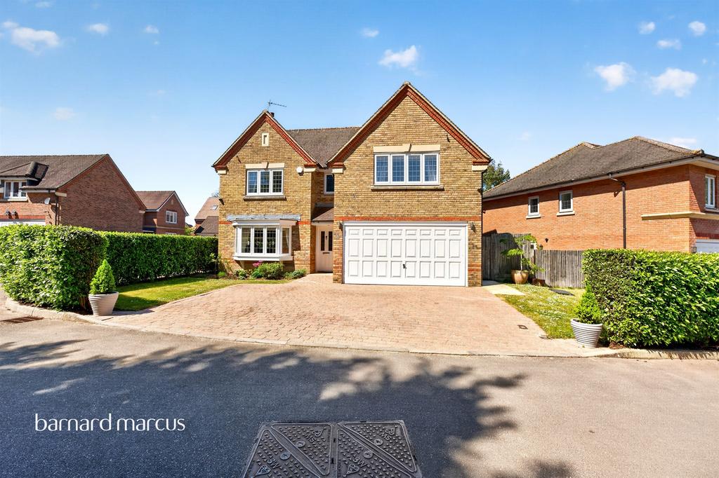 House in Coulsdon, Netherne-on-the-Hill - View 2