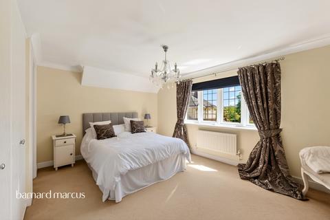 4 bedroom detached house for sale, Bowen Way, Coulsdon