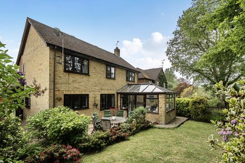 4 bedroom detached house for sale, Woodberry Close, Chiddingfold, GU8