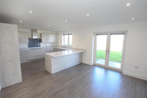 3 bedroom farm house to rent, Hill House, Lumb Lane, S35