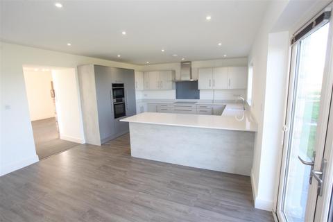 3 bedroom farm house to rent, Hill House, Lumb Lane, S35