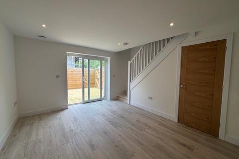 2 bedroom end of terrace house to rent, Terras Road, St. Austell, PL26