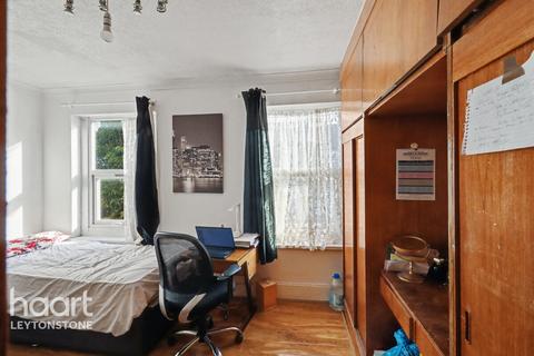 1 bedroom flat for sale, Pearcroft Road, London
