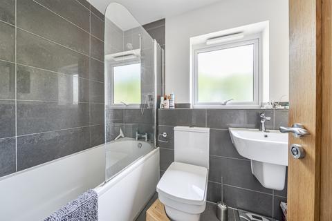 1 bedroom flat for sale, Sandridge Park, St. Albans