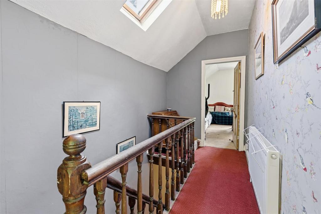 Second floor landing.jpg