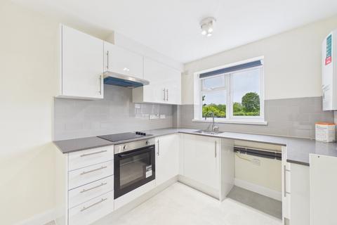 2 bedroom maisonette to rent, Frimley High Street, Frimley, Camberley, Surrey, GU16