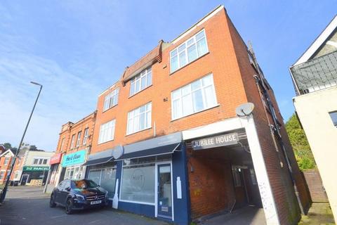 2 bedroom flat to rent, Charminster Road, Bournemouth BH8