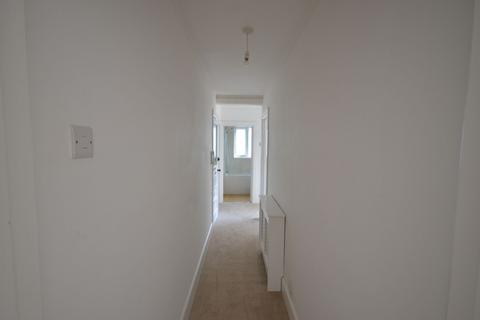 2 bedroom flat to rent, Charminster Road, Bournemouth BH8