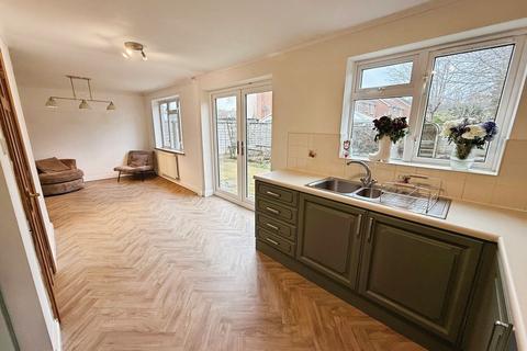 4 bedroom detached house for sale, Chiswick Court, Telford TF2