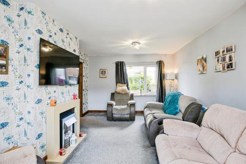 3 bedroom end of terrace house for sale, School Lane, Illingworth, Halifax