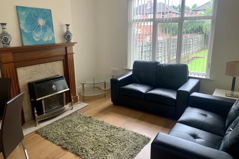 4 bedroom semi-detached house to rent, Victoria Road, Manchester, M14
