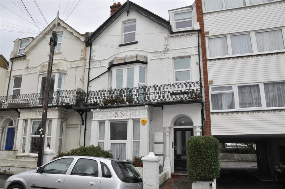 Wilton Road, Bexhill On Sea, East Sussex 2 bed apartment £169,950