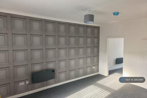 2 bedroom flat to rent, Loudoun Road, Newmilns, KA16