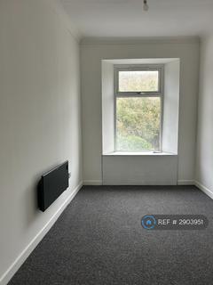 2 bedroom flat to rent, Loudoun Road, Newmilns, KA16