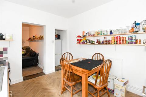 1 bedroom ground floor flat for sale, Bradford Road, Trowbridge