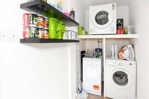 1 bedroom ground floor flat for sale, Bradford Road, Trowbridge