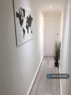 1 bedroom in a house share to rent, Bicester Road, Aylesbury, HP19