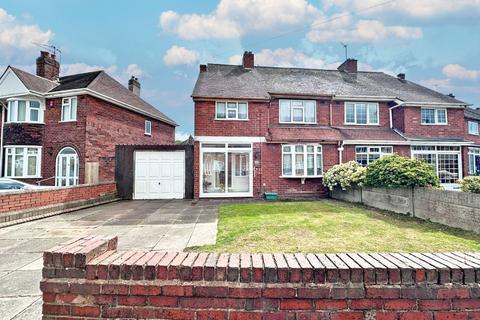 3 bedroom semi-detached house for sale, Glebefields Road, TIPTON, DY4 0NG