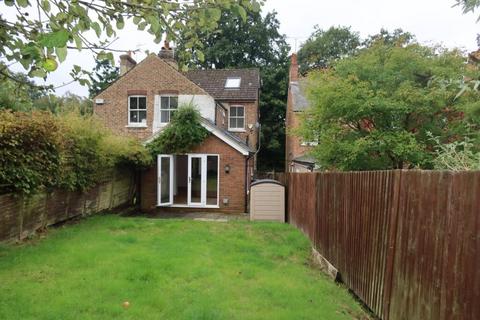 4 bedroom house to rent, Bradbourne Road, Sevenoaks, Kent, TN13 3QA – 4 Bedroom Family Home