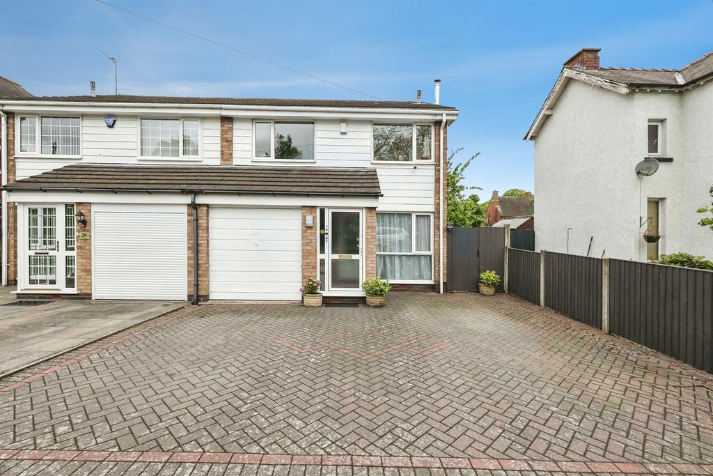 4 bedroom semi-detached house for sale