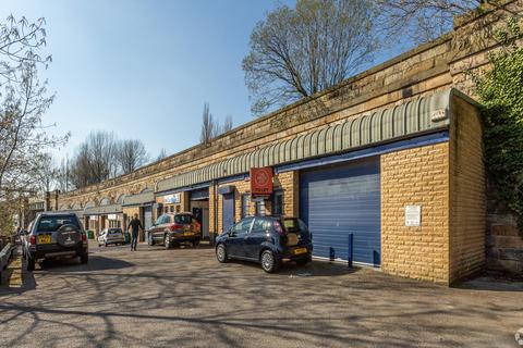 Distribution warehouse to rent, Waterloo Rd Stalybridge SK15 2AU