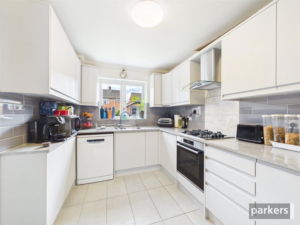 House in Reading, Lower Earley, Earley - View 2