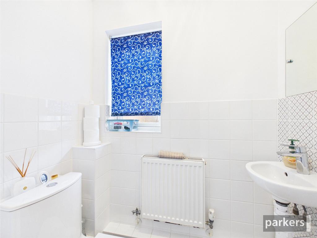 House in Reading, Lower Earley, Earley - More