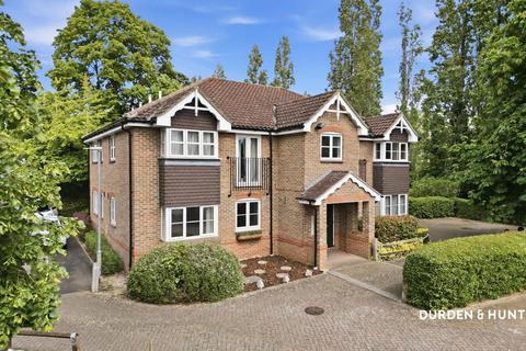 School House Gardens, Loughton, IG10