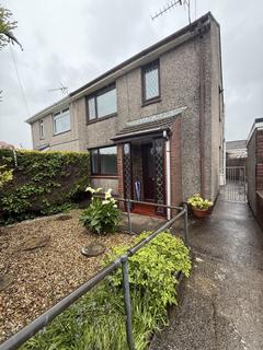 2 bedroom semi-detached house to rent, Llys Nant Fer, Gwaun Cae Gurwen SA18
