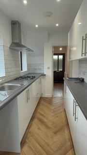 2 bedroom semi-detached house to rent, Llys Nant Fer, Gwaun Cae Gurwen SA18