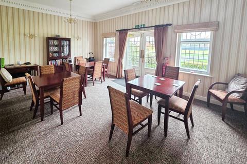 2 bedroom flat for sale, Central Road, Wirral, Merseyside, CH62