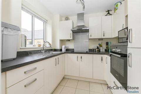 2 bedroom apartment for sale, Olivier Hart Close, Wilton, Salisbury