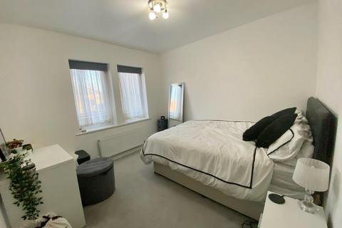 2 bedroom flat to rent, Olympian Court, York