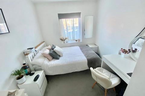 2 bedroom flat to rent, Olympian Court, York