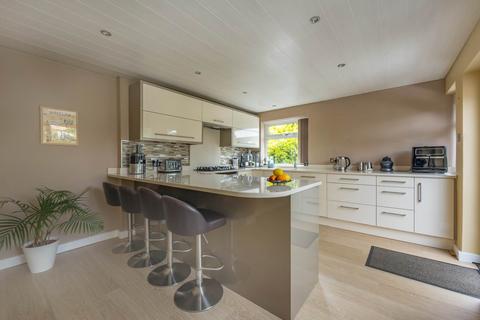 3 bedroom detached bungalow for sale, Leeds Road, Birstall