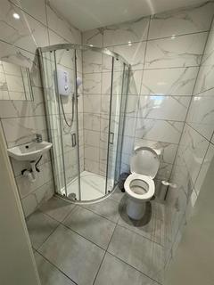 Studio to rent, Bellclose Road, West Drayton