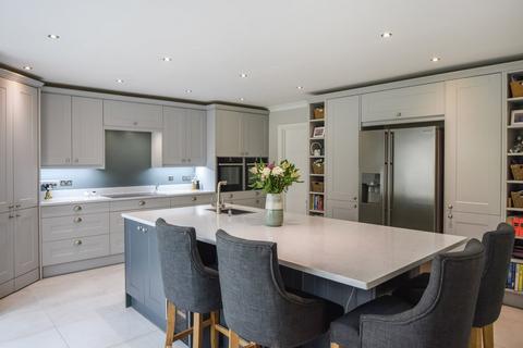 7 bedroom detached house for sale, Boxley Road, Walderslade, ME5