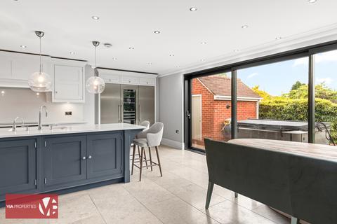 5 bedroom detached house to rent, Baas Lane, Broxbourne EN10