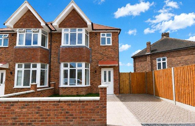 2 bedroom semi-detached house for sale