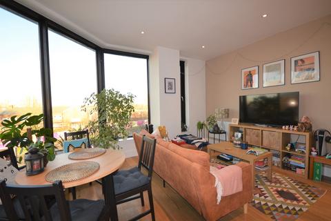 1 bedroom flat to rent, Cornwall House, 55-57 High Street, Slough, SL1