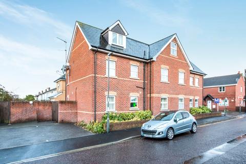 2 bedroom flat to rent, Stanley Road, Bournemouth, BH1
