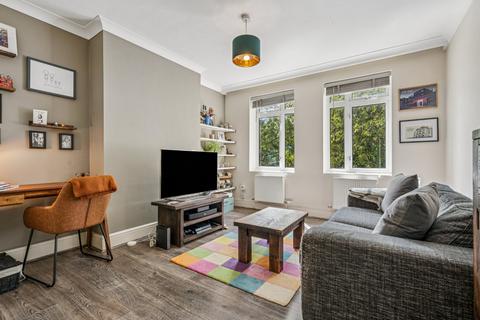 Pinkham Mansions, Brooks Road, London, W4