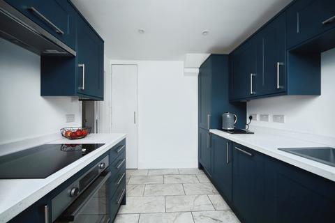 3 bedroom terraced house for sale, Lyngford Road, TAUNTON
