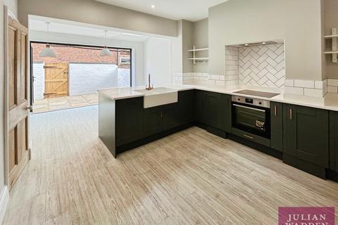 3 bedroom terraced house for sale, Gillbrook Road, Didsbury Village, Manchester, M20