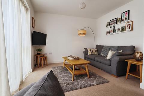 4 bedroom end of terrace house for sale, Gibson Way, Penarth